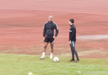 新葡京-儒尼奥尔完成隔离归队 亚泰为新赛季做好多种预案