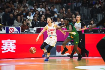 澳门葡京-在场赢14分！中国女篮30岁王牌再立功：联手李月汝韩旭定军心